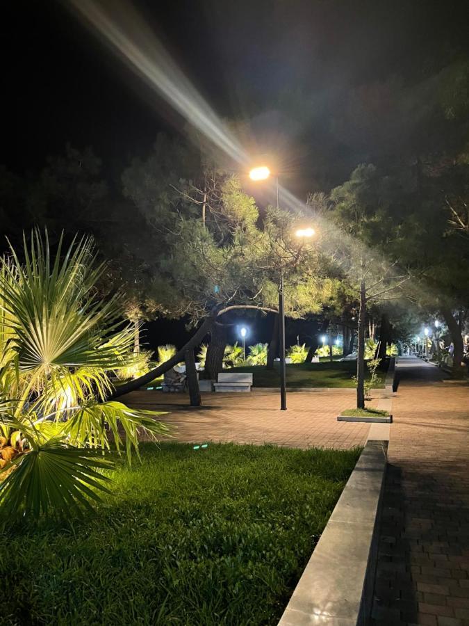 Hotel Chaika Koboeleti Buitenkant foto