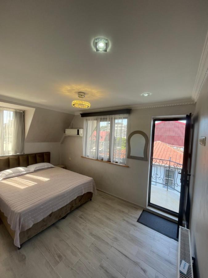 Hotel Chaika Koboeleti Buitenkant foto