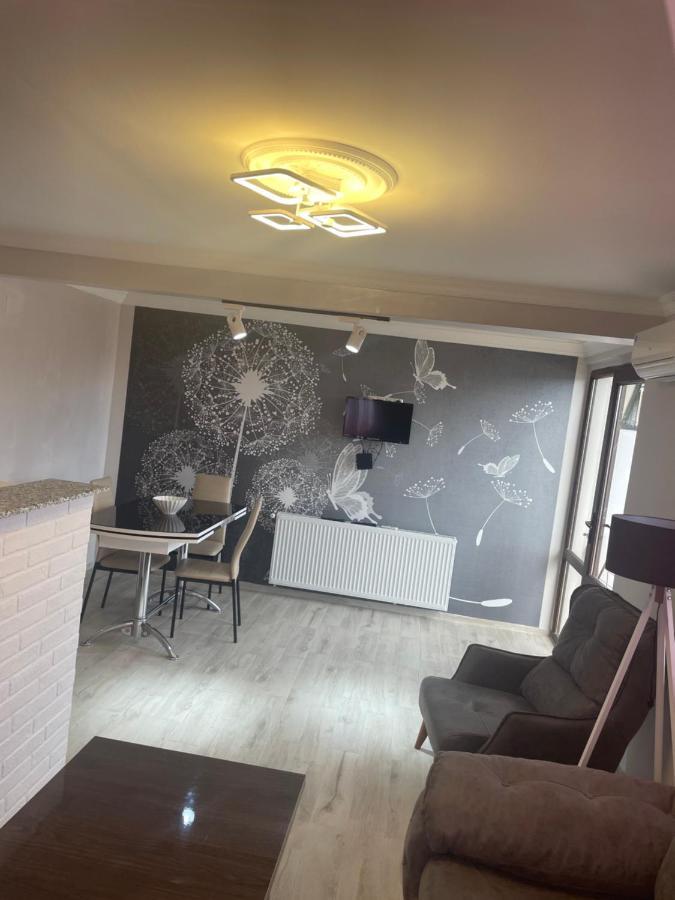 Hotel Chaika Koboeleti Buitenkant foto