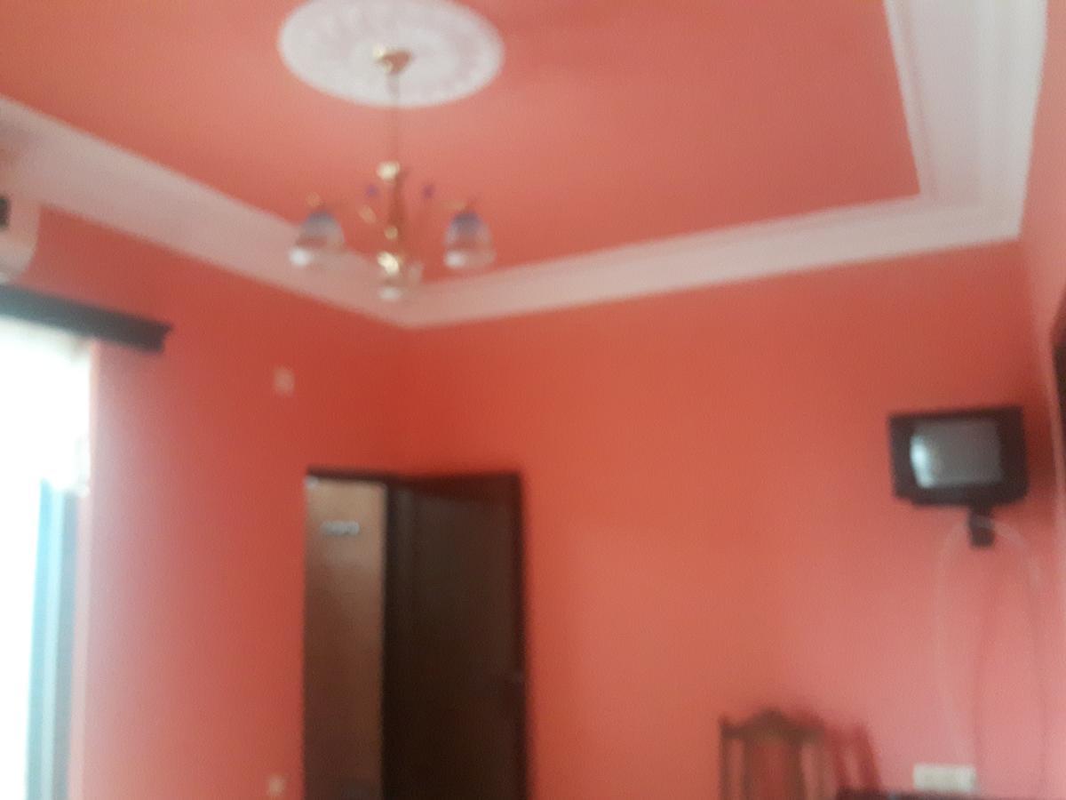 Hotel Chaika Koboeleti Buitenkant foto