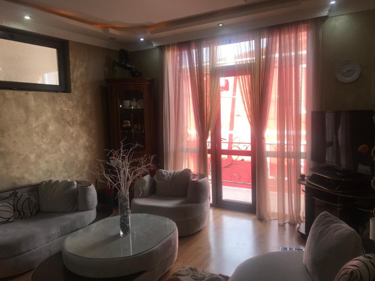 Hotel Chaika Koboeleti Buitenkant foto