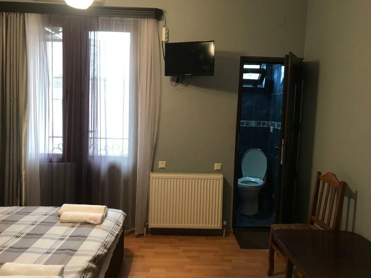 Hotel Chaika Koboeleti Buitenkant foto