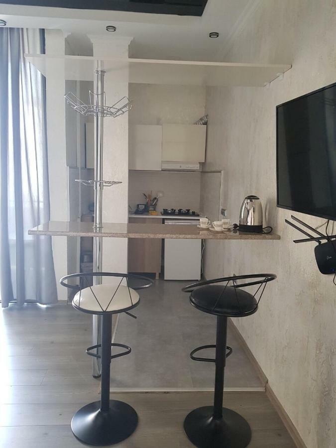 Hotel Chaika Koboeleti Buitenkant foto